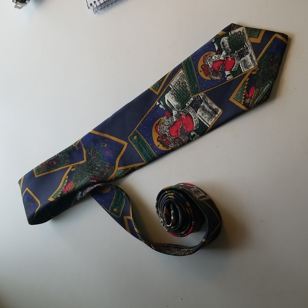 Alynn Neckwear Christmas Greetings Necktie